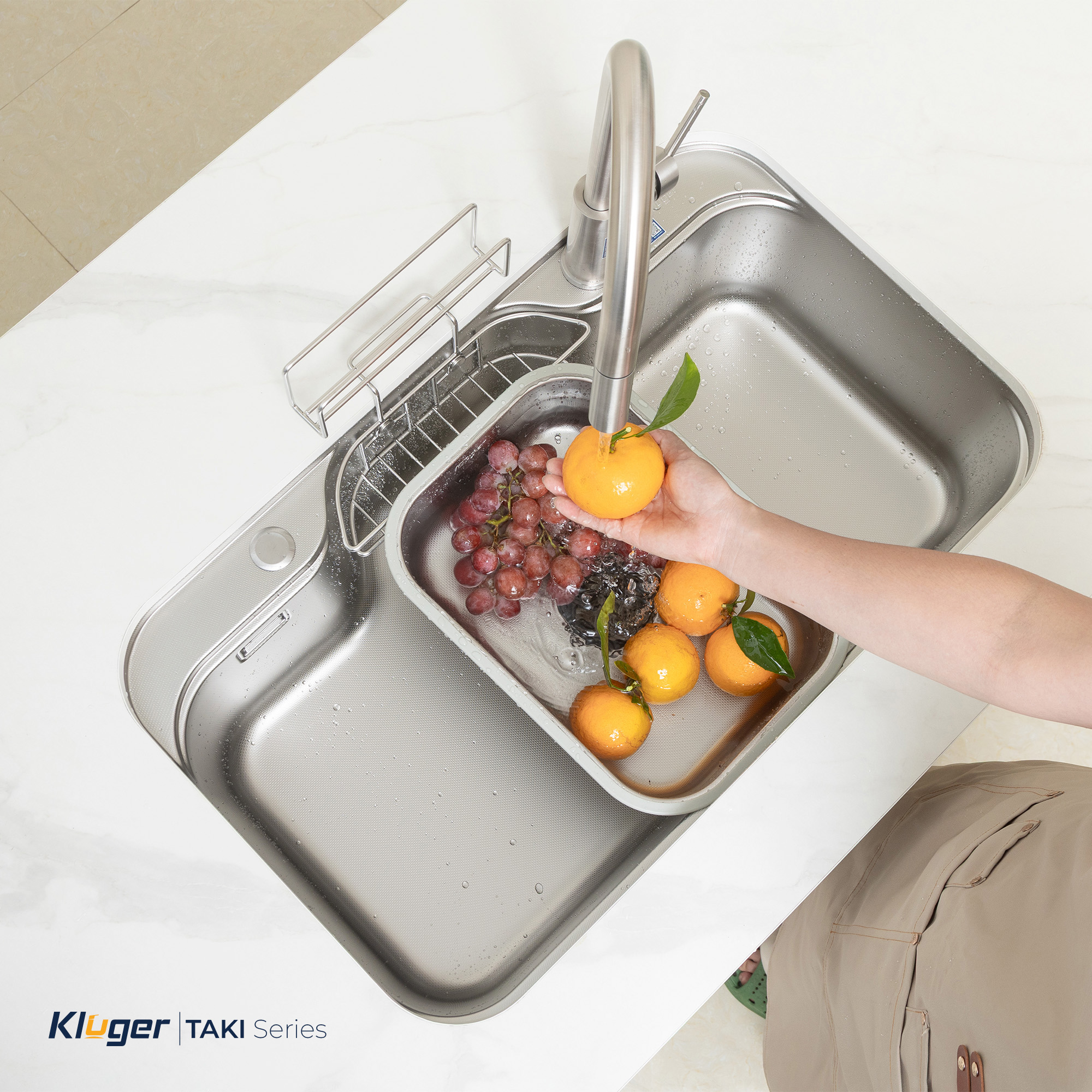 Chậu rửa bát Kluger KT7848FS Plus tích hơp thêm phụ kiện đa năng